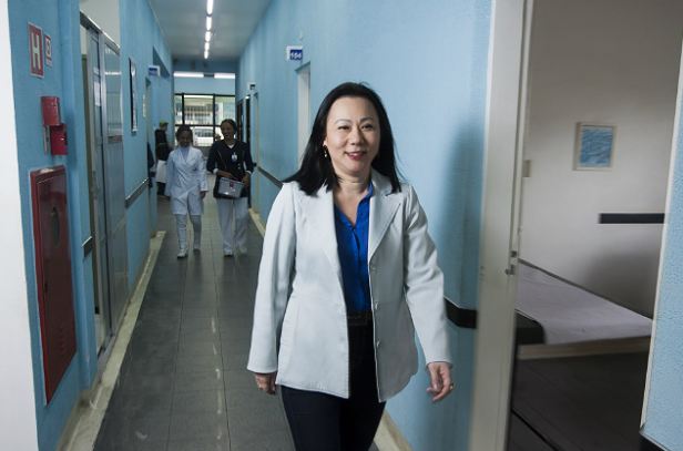 Contra perda de pacientes, clínicas criam rede popular
